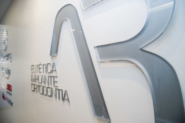 AR odontologia Invisalign