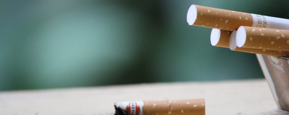 O que o tabagismo tem a ver com a sua saúde bucal?