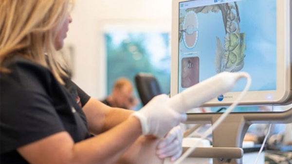 Quanto tempo dura o tratamento com Invisalign?